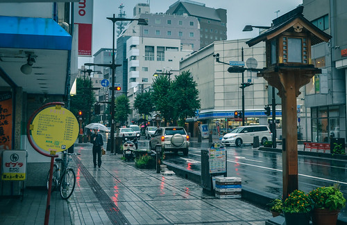 japan nikon d5100 dslr nihon nippon travel city nagano temple view 日本 長野市 rain street tumblr