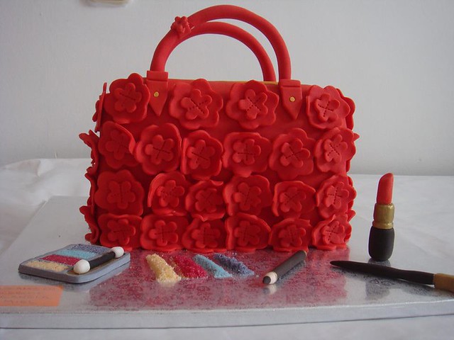 Handbag Cake by Canela y Miel