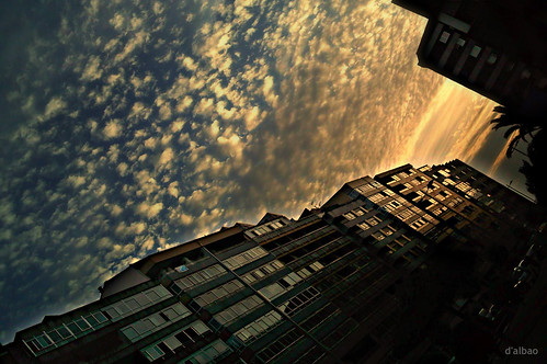 street homes windows sunset sky clouds buildings reflections calle edificios ventanas cielo nubes housing ocaso reflejos viviendas hogares lgmobile dalbao francodalbao