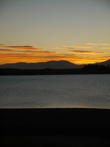 sunset newzealand mountains lakes southisland lakepukaki mountcook aoraki