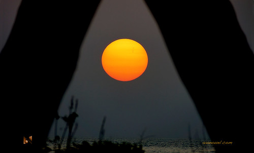 sunset red orange sun sol beach atardecer solar playa tamarindo sunspot mancha aaanouel