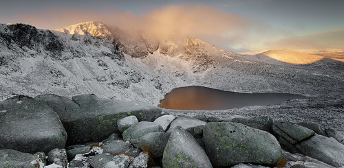landscape dawn sunrise loch scotland lochnagar ballater snow winter reflection mountain uk rocks corrie lochan gaire billhigham
