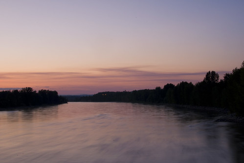 longexposure sunset me night river landscape fraserriver pwpartlycloudy