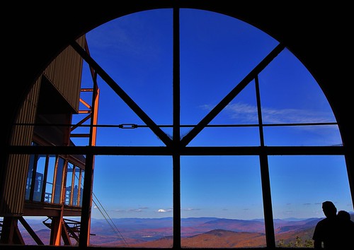 new blue autumn england sky usa white mountain mountains color fall window leaves america leaf october view oct nh franconia hampshire presidential lodge hills foliage clear cannon vista gondola outlook peaks overlook leafs northeast range viewing observing 2013