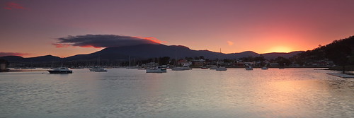 longexposure sunset panorama dusk wideangle tasmania hobart 1022mm lindisfarne ndfilter canon1022mm cokinfilters graduatedndfilter
