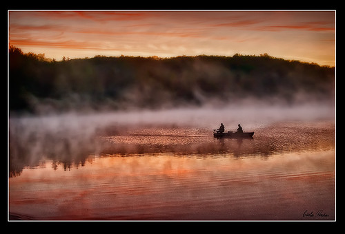 lake fog sunrise boat fishermen westvirginia spruceknoblake