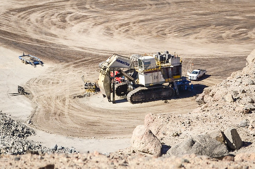 Shovel at the Rössing uranium mine, Namibia