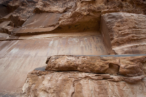 Rock art near the end of Lower Courthouse Wash - NPS/Neal Herbert - Utah
