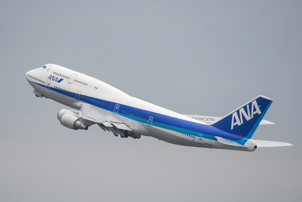 ANA 747-400D JA8959 HND