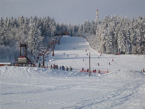Lyžujte se slevou v NOVÉ MĚSTĚ na Moravě do konce zimní sezóny 2013/14