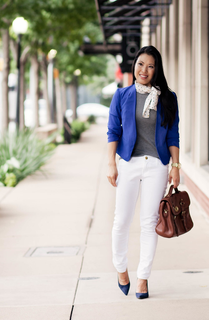 cobalt blazer, gray polka dots, white skinny jeans, alexa mulberry "look for less" outfit #ootd | petite fashion