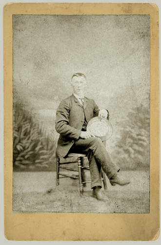 Cabinet Card man with hat