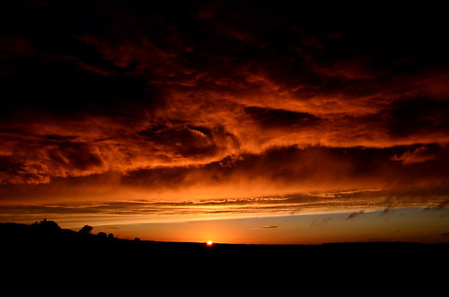 sunset soleil cloudy normandie normandy paysdauge calvados coucherdesoleil pontlévêque bassenormandie pontlevêque pontleveque flickrandroidapp:filter=none