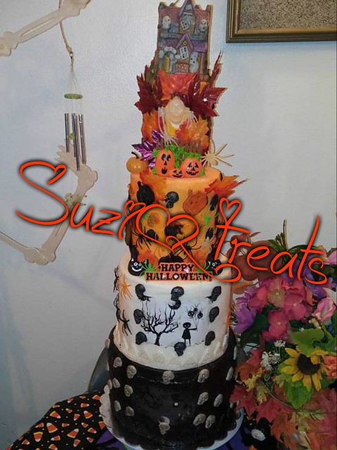 Halloween Cake by Suzi Gonzalez-Prevost of SuziQ Treats