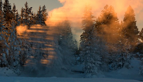 winter sunset usa sunlight mist snow nature outdoors montana shadows yellowstonenationalpark yellowstone wyoming nationalparks westthumb yellowstonelake
