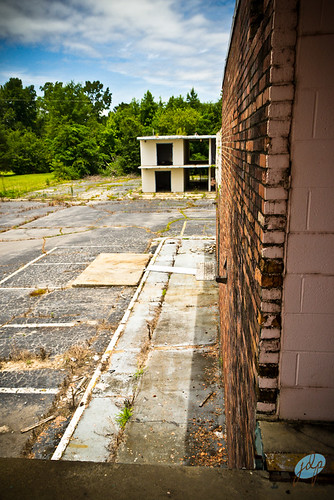 abandoned nature landscape urbandecay northcarolina lumberton janettucker janetdavis janetdavisphotography