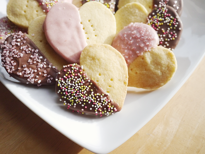 valentines chocolate dipped shortbread hearts recipe 4