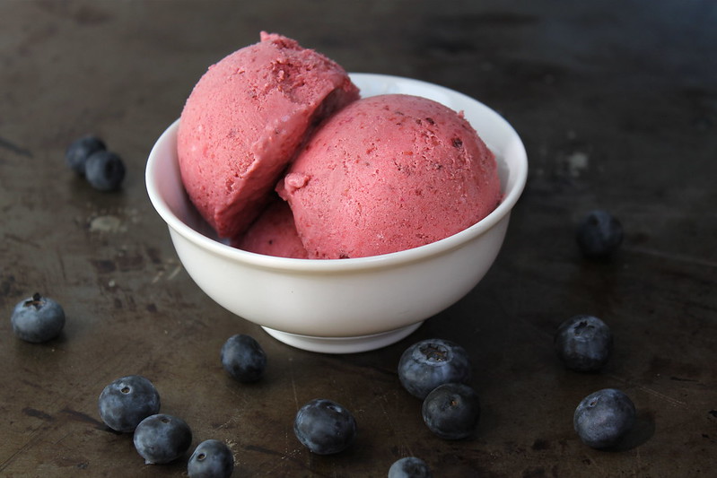 Sangria Fruit Ice Cream - vegan & gluten free | katesshortandsweets.com