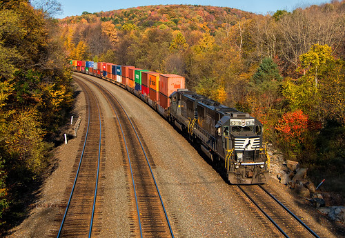 ns norfolk southern sd40e cassandra pittsburgh line subdivision railroad rails overlook park fall autumn leaves emd stack train color triple track main pennsylvania october trees tree helpers helper