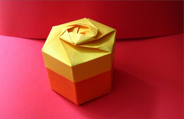 gift box orange