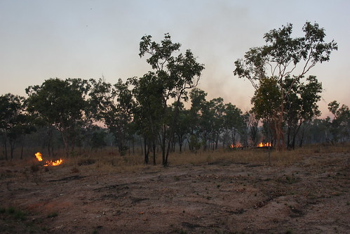 australia nt edith katherine burnoff fire smoke travel