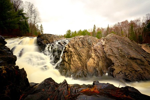 ontarioparks falls rapids chutesprovincialpark