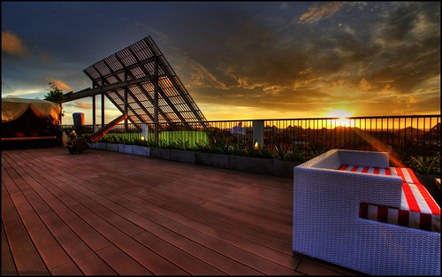 travel roof sunset red bali white tourism rooftop beauty canon indonesia lens photography hotel high view dynamic angle map top wide tourist couch flare accommodation mapping range tone legian mapped 6d