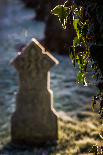 england ice church grave sunrise unitedkingdom headstone tombstone gravestone icy burford