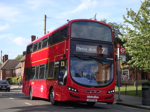 Metroline VWH2006 on Route 7, East Acton