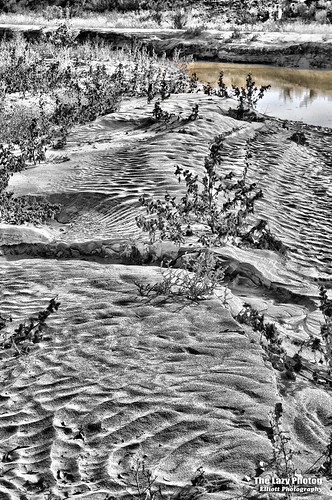 lazy photog elliott photography nowater creek road muddy water black betty hiking dynamite shacks erosion badlands 102016nowaterslabrootcellars
