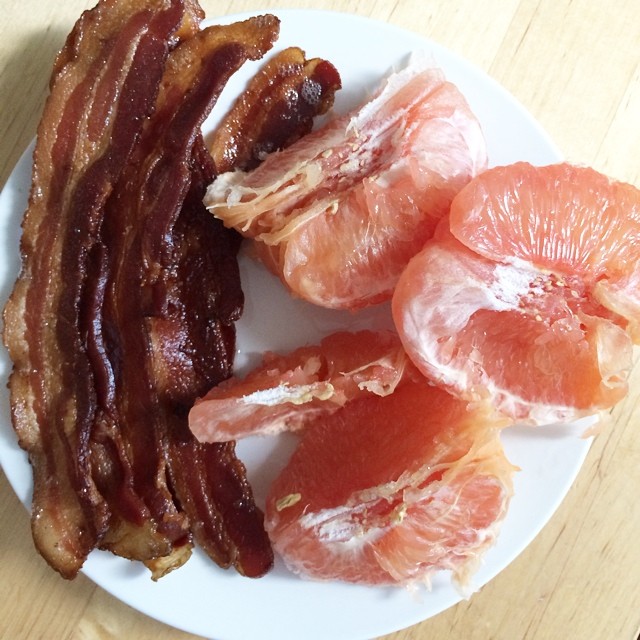 Day 25, #whole30 - breakfast (bacon, grapefruit, & black coffee)