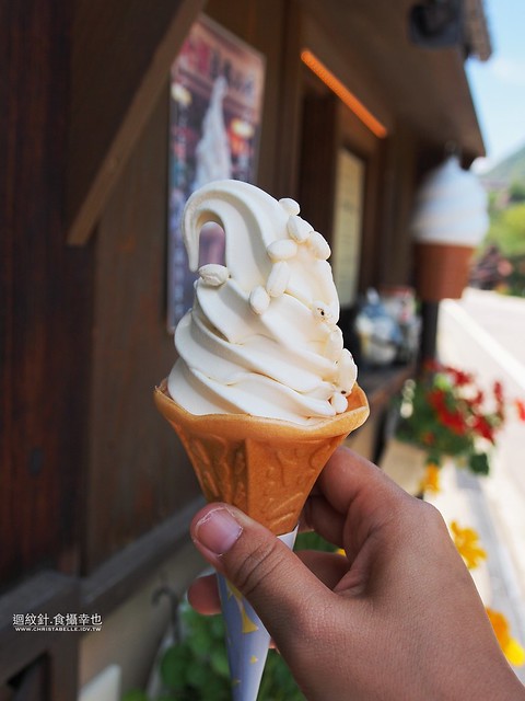 白川鄉合掌村的吃食 地酒冰淇淋
