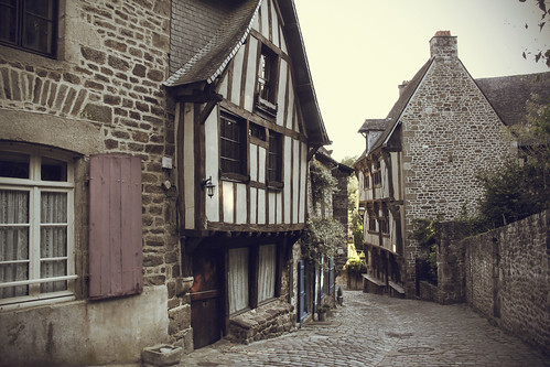street holiday france town brittany view medieval stay dinan
