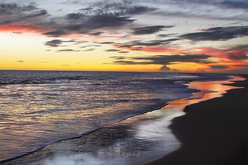 ocean sunset hawaii kauai barkingsands