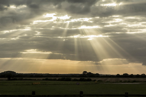 sun clouds landscape countryside norfolk crepuscularrays airfield oldbuckenham