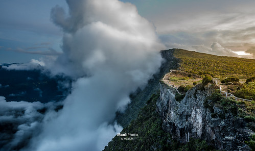 montagne nikon sigma 1020mm nuage crépuscule falaise laréunion maoli maïdo d7000