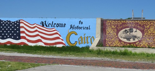 smalltown cairo illinois decay abandoned downtown level floodwall flag mural