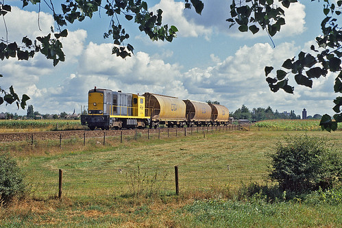 forest diesel 2434 bos 1990 2400 aalten goederentrein graantrein bladerkrans