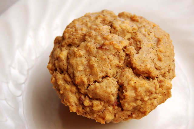 a simple real food recipe :: gluten free apple harvest muffins