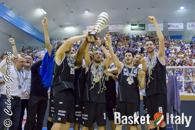 Aquila Basket Trento promossa in Serie A