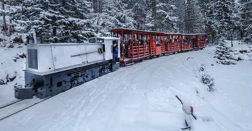 winter snow norway train norge noreg bærum lommedalen canonef14mmf28liiusm canon5dmarkii lommedalsbanen matsanda bhalalhaika lommedalenmuseumrailwayline