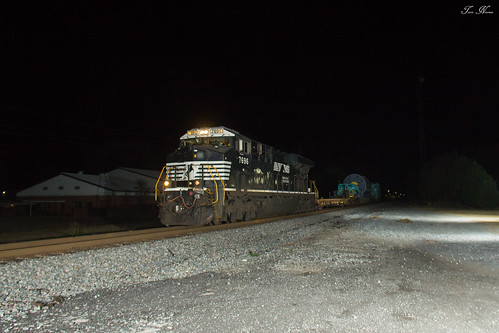 norfolk southern train railroad freight high wide special cargo atlanta north district ns 052 end georgia division rockmart ge es44ac