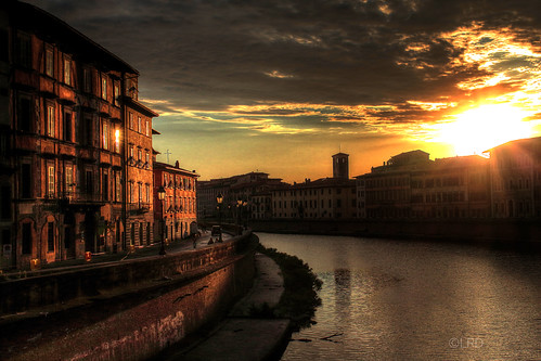 sunset red italy arno pise