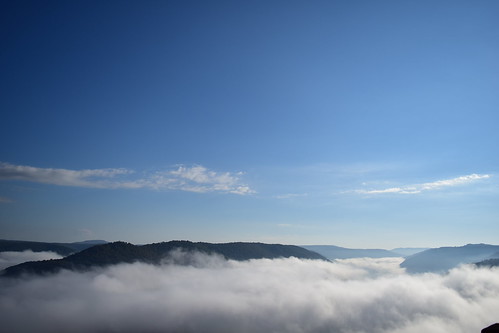 westvirginia grand view nikon nikonphotography naturebynikon vivid vibrant sky clouds fog valley mountain landscape blue sun morning dlsr state park exploration