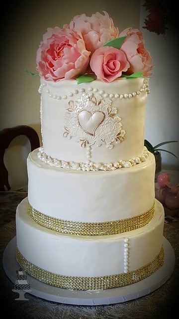 Wedding Cake by Urbana-Inez Designs