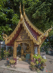 Wat Chiang Yeun Buddha and King Rama V Shrine (DTHCM0667) วัดเชียงยืน ที่บูชา พระพุทธ และ รัชกาลที่ ๕