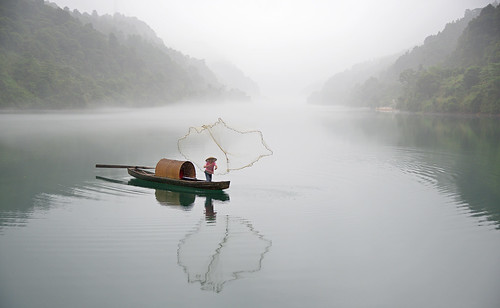 china travel mist fishing scenic boatman 2014 xiaodongjiang dongjiang
