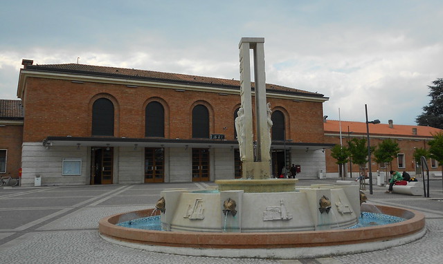 fontana zampillante, stazione, Rovigo