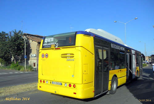 autobus Citelis n°172 in via Emilia Ovest - linea 9