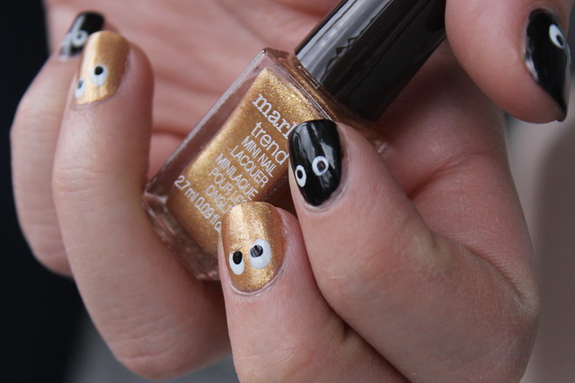 Living After Midnite: mark. Halloween Nails